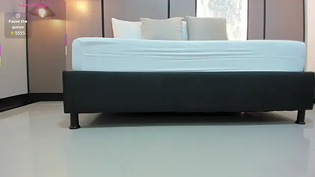 mia collins96 online show from 03/28/26, 03:06