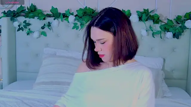 KoriPaul online show from 04/25/26, 05:21