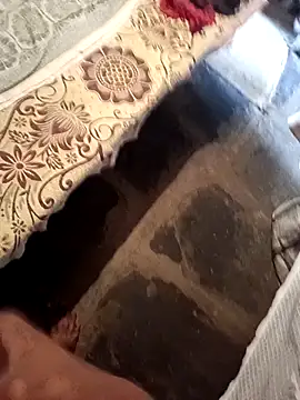 Snapshot of naveen_3222 chatting on 11/21/25, 04:11 naveen 3222 online show from 11/21/25, 04:11