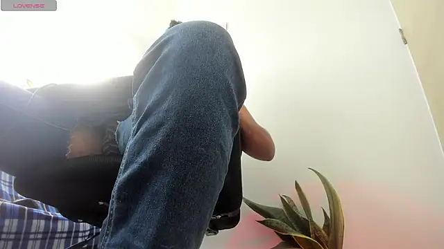 Alexxx feethis online show from 11/18/25, 07:29