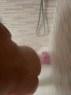 gatitalocahot online show from 04/14/26, 08:15