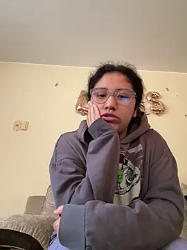 Kmiii21 online show from 10/21/25, 02:18