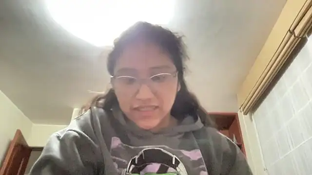 Kmiii21 online show from 10/23/25, 02:55