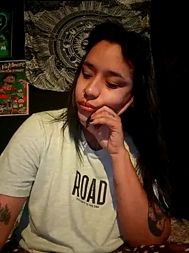 Snapshot of Isis_Bathory chatting on 11/09/25, 11:52 Isis Bathory online show from 11/09/25, 11:52