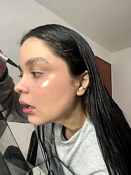 Selena Roa online show from 12/20/25, 06:26