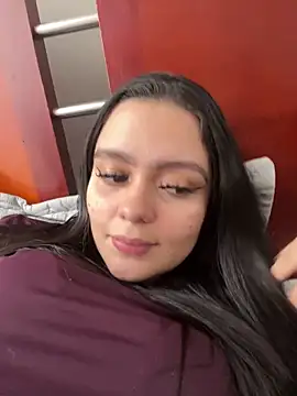 Selena Roa online show from 04/11/26, 07:07