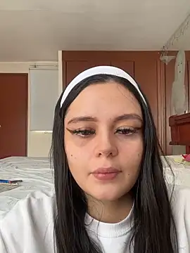 Selena Roa online show from 06/07/26, 05:27