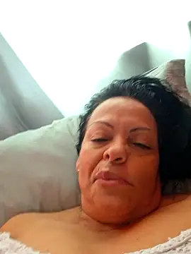 Snapshot of viviana-sexi chatting on 05/31/26, 12:01 viviana-sexi online show from 05/31/26, 12:01