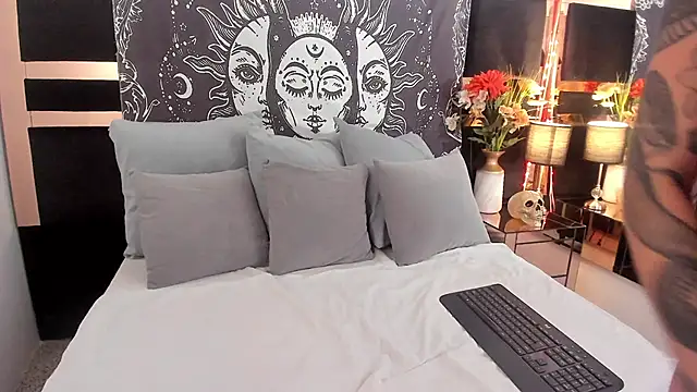 mirandaduboiss online show from 01/05/26, 05:27