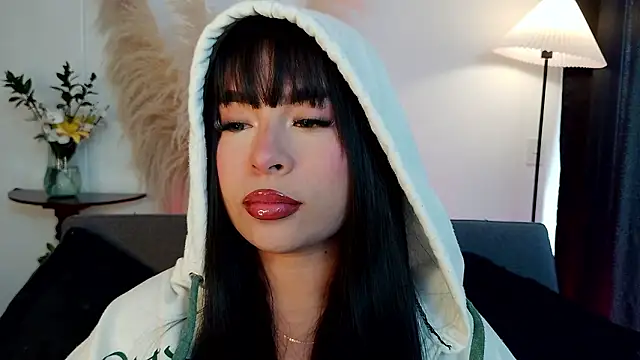 mia roux1 online show from 01/31/26, 08:51