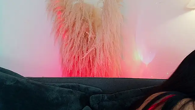 mia roux1 online show from 04/09/26, 07:41