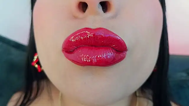 mia roux1 online show from 04/22/26, 09:16