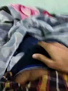 Snapshot of Virgin18year_old chatting on 12/05/25, 03:04 Virgin18year old online show from 12/05/25, 03:04