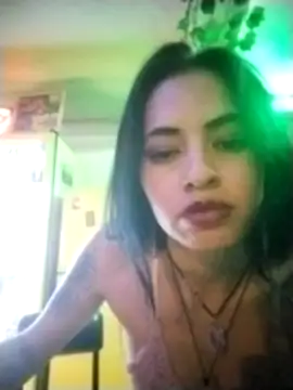 Snapshot of Chuchii05 chatting on 10/25/25, 01:35 Chuchii05 online show from 10/25/25, 01:35