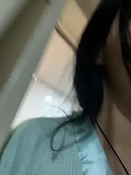 Snapshot of Chuchii05 chatting on 11/10/25, 05:34 Chuchii05 online show from 11/10/25, 05:34