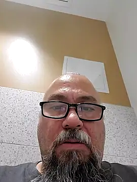 tsmack1972 online show from 10/29/25, 06:26