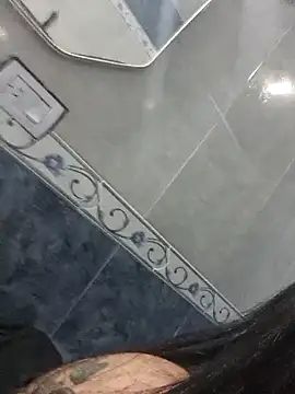 bebeeecitahot33 online show from 03/15/26, 06:41