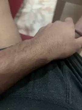 Snapshot of Rico1_1 chatting on 10/30/25, 07:32 Rico1 1 online show from 10/30/25, 07:32