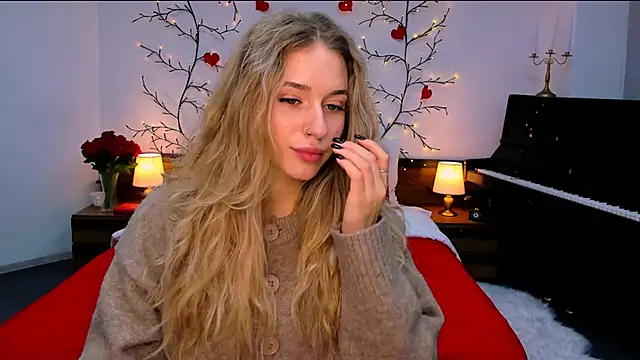 Snapshot of sassy_cutie chatting on 10/25/25, 08:14 sassy cutie online show from 10/25/25, 08:14