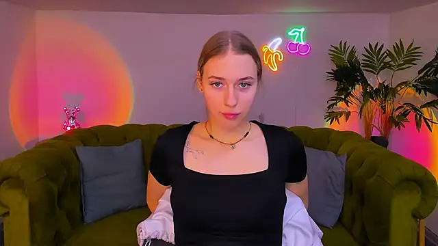 Snapshot of sassy_cutie chatting on 12/01/25, 06:07 sassy cutie online show from 12/01/25, 06:07