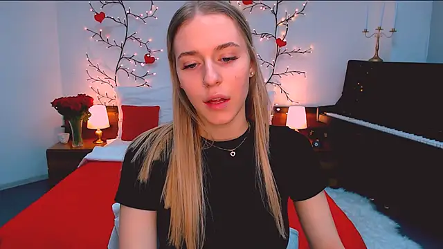 Snapshot of sassy_cutie chatting on 12/03/25, 01:31 sassy cutie online show from 12/03/25, 01:31