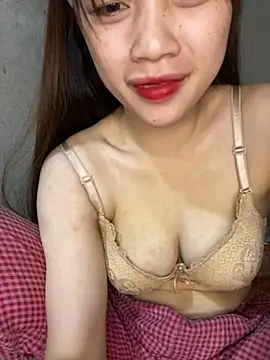 kitty-20x online show from 11/02/25, 09:06