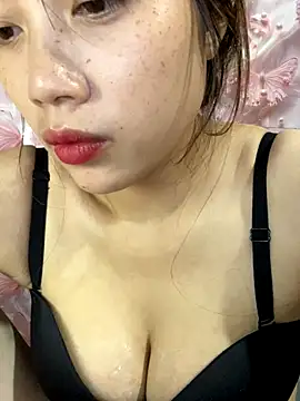 kitty-20x online show from 11/13/25, 07:35