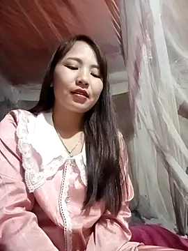 -Lanaa- online show from 12/19/25, 05:14