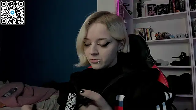 Holy Mistress S online show from 01/16/26, 11:03