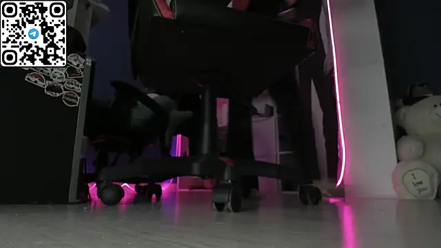 Holy Mistress S online show from 03/27/26, 09:53