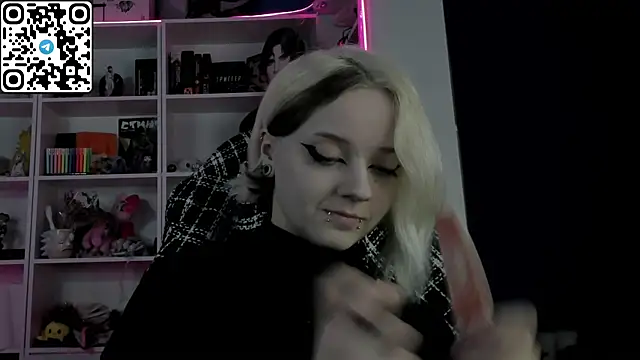 Holy Mistress S online show from 04/25/26, 09:12