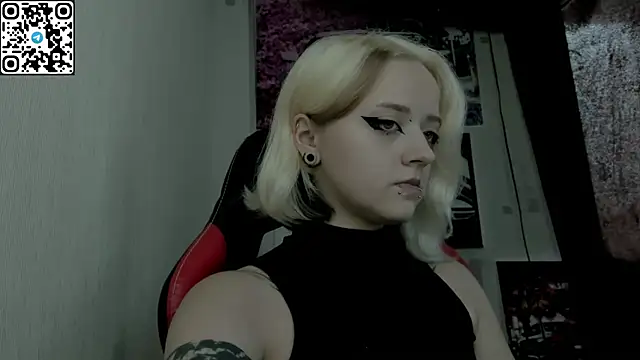 Holy Mistress S online show from 07/26/26, 09:27