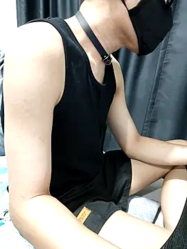 Snapshot of Slaveboii2 chatting on 10/31/25, 05:52 Slaveboii2 online show from 10/31/25, 05:52