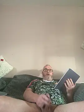 fortheloveofheels74 online show from 04/02/26, 11:52