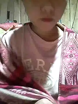 Quynhsumon online show from 11/02/25, 02:30