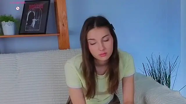 KateCahee online show from 12/02/25, 01:00