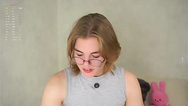 Snapshot of MelodyBaur chatting on 02/04/26, 12:44 MelodyBaur online show from 02/04/26, 12:44