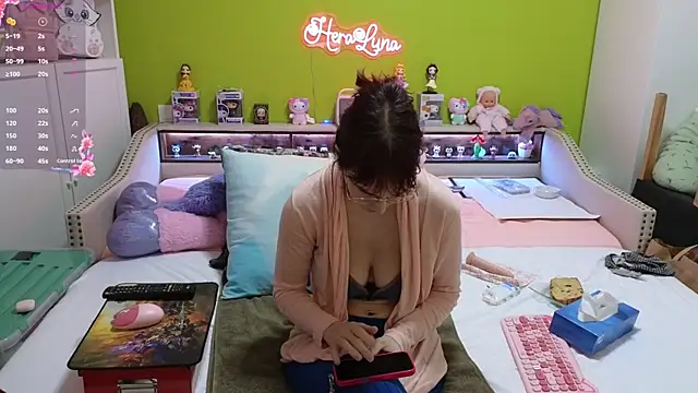 Snapshot of _HeraLuna_ chatting on 02/27/26, 09:26 HeraLuna online show from 02/27/26, 09:26