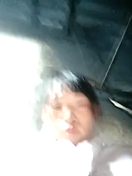 Snapshot of my-my2x chatting on 12/19/25, 10:55 my-my2x online show from 12/19/25, 10:55