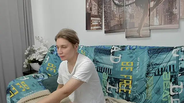 Tenderly Sophie online show from 11/07/25, 02:22