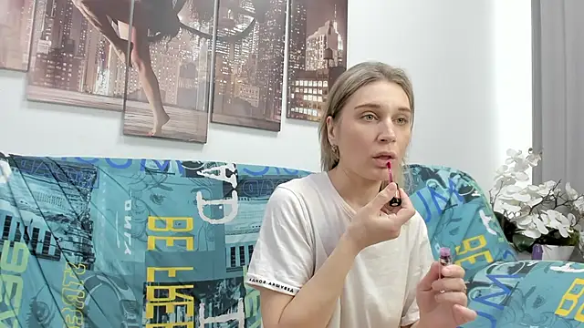 Tenderly Sophie online show from 03/08/26, 01:14