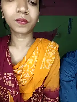 CoupleShow 432 online show from 04/05/26, 10:12