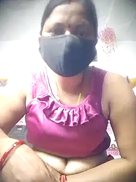 QRESABABY online show from 11/04/25, 03:44