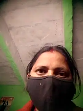 QRESABABY online show from 11/08/25, 11:36