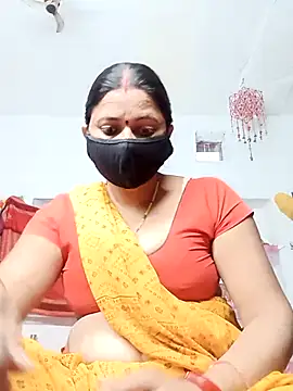 QRESABABY online show from 11/21/25, 11:53