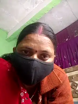 QRESABABY online show from 12/04/25, 10:24