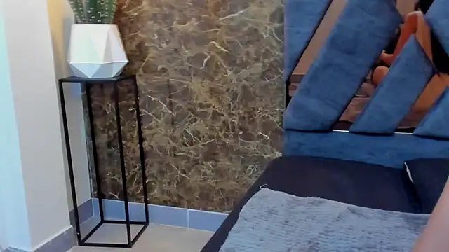 sydney miller  online show from 10/25/25, 11:21