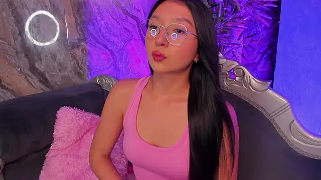 sydney miller  online show from 03/18/26, 11:30