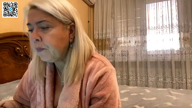 Snapshot of Galatea_2025 chatting on 10/27/25, 02:54 Galatea 2025 online show from 10/27/25, 02:54