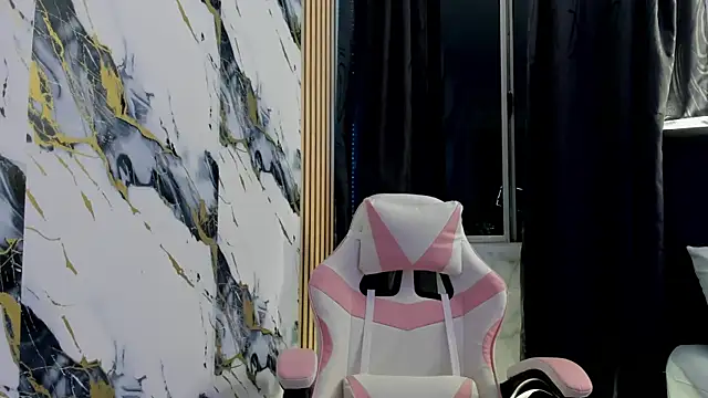 Scarlet DLuce online show from 11/07/25, 11:05